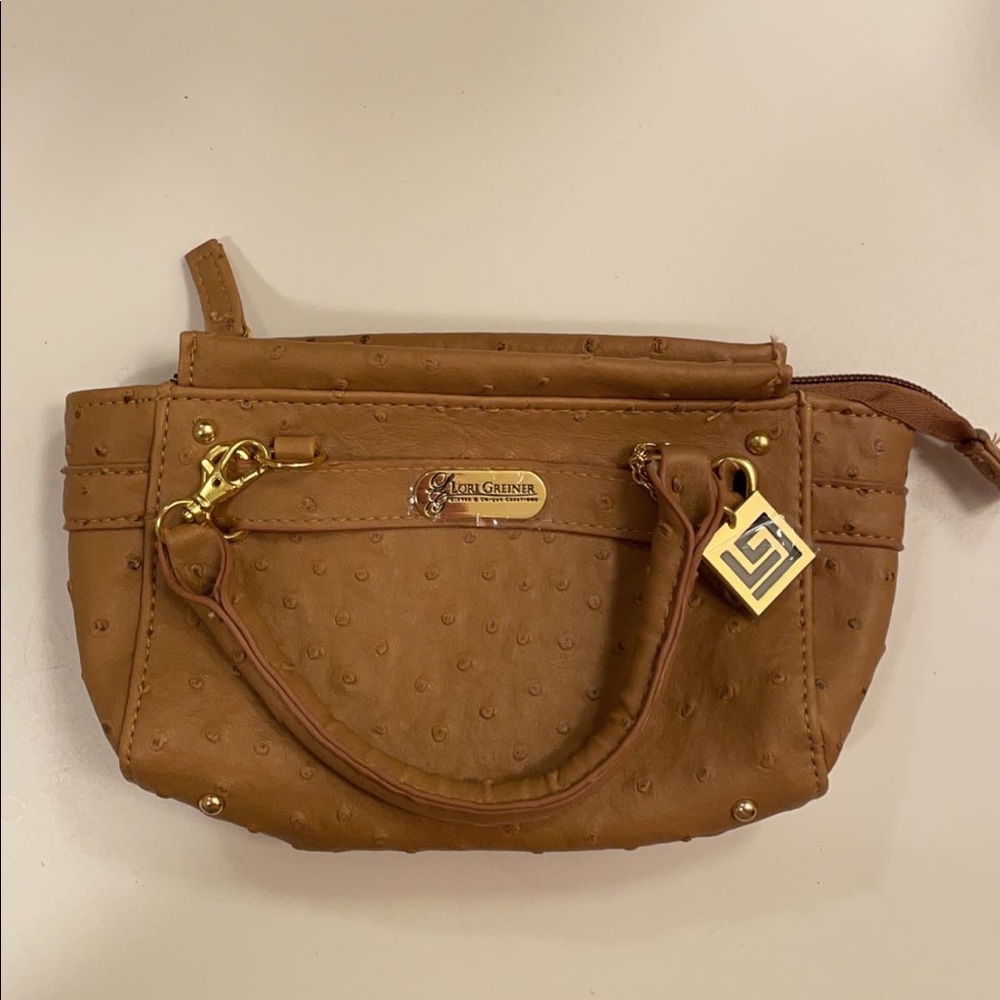 Lori Greiner pouch